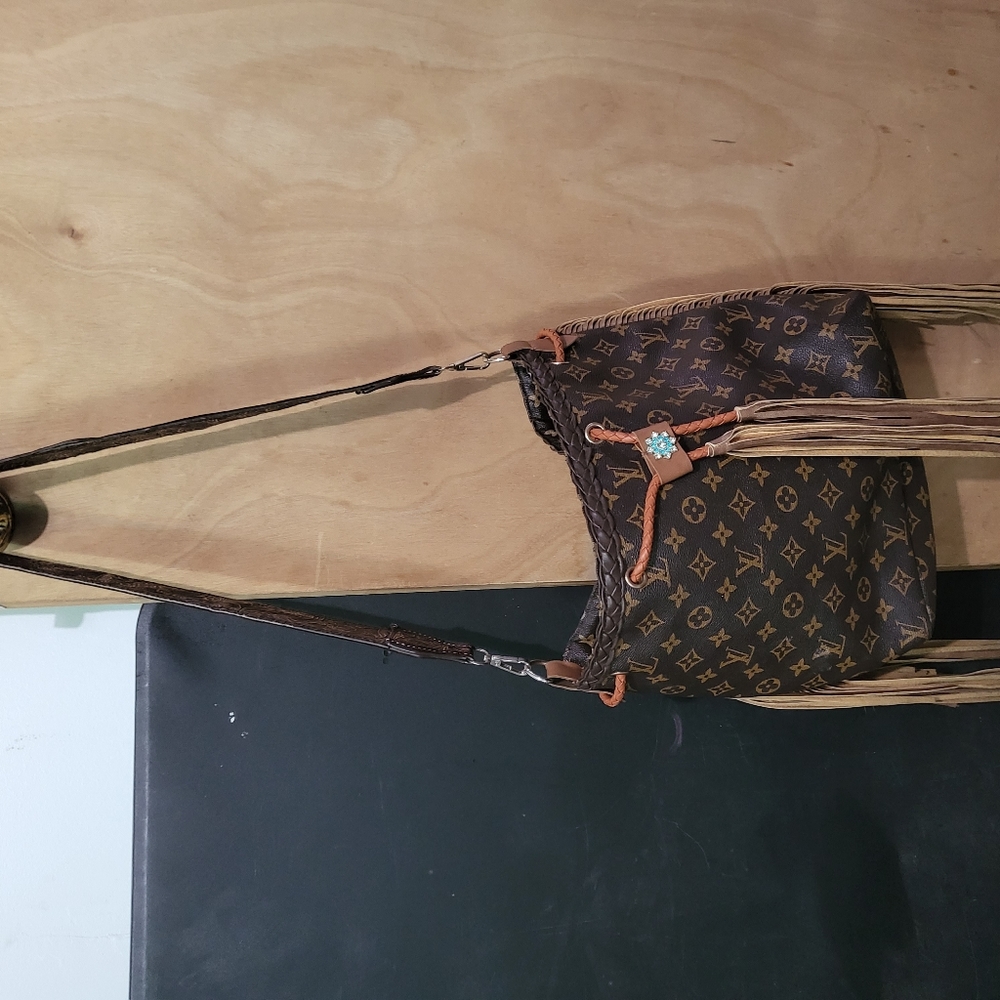Lv purse